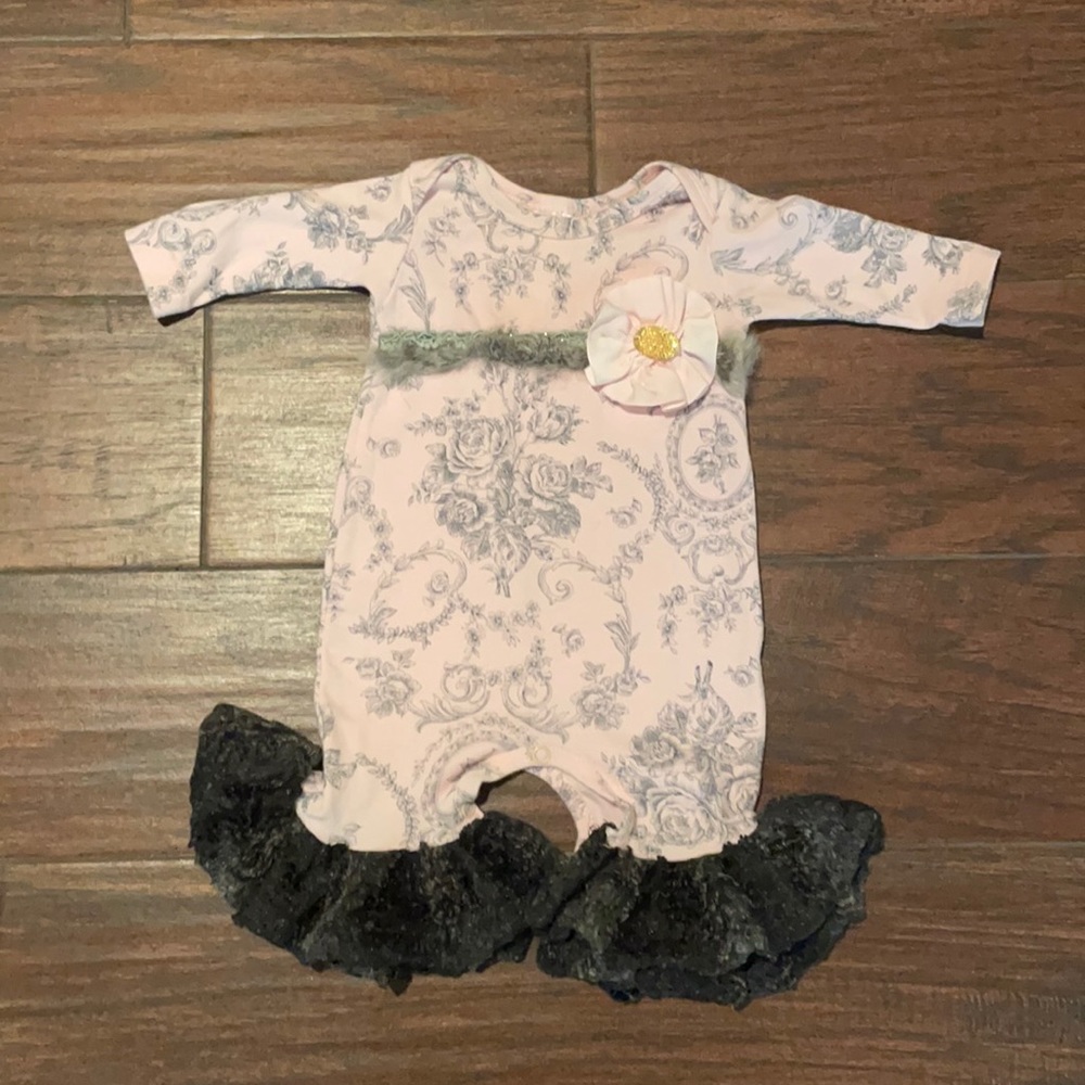 Velvet and Fur Giggle Moon Onsie